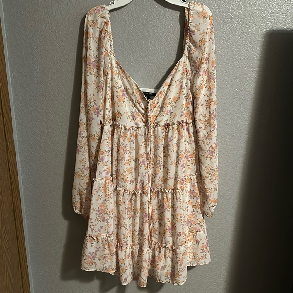 Forever 21 dress with long sleeves size large